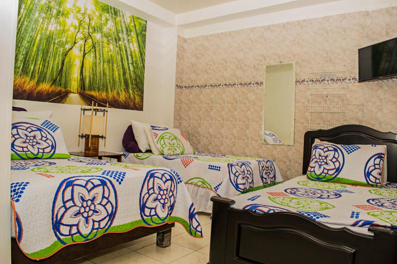 Hostal Tequendama Martha Santamaria Cali Buitenkant foto